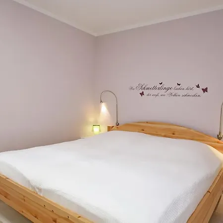 Appartement Papillon 08-4 *