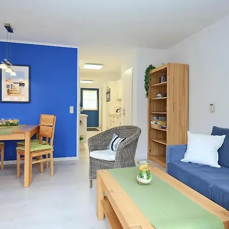 Papillon 08-4 Boltenhagen (Ostseebad)